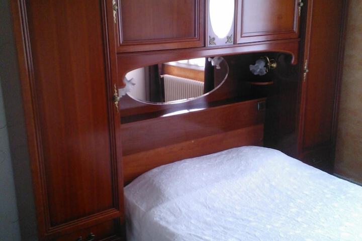 Room 21 of 62