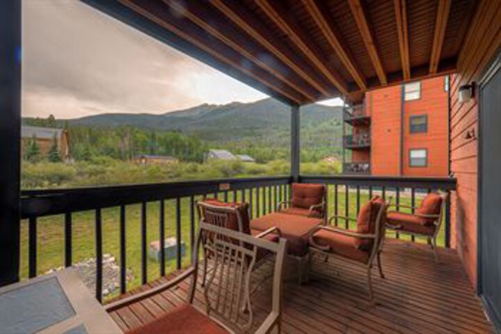 Terrace/Patio 8 of 434