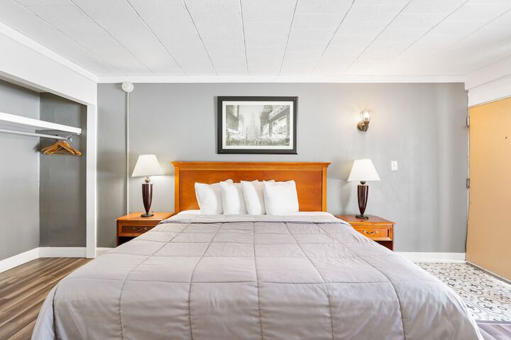 Deluxe Twin Room Type A (2 of 12)