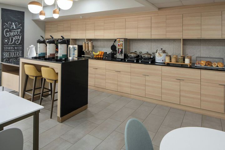 Breakfast/Coffee Service 22 of 22