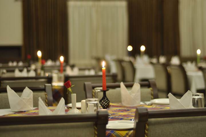 Dining 38 of 70