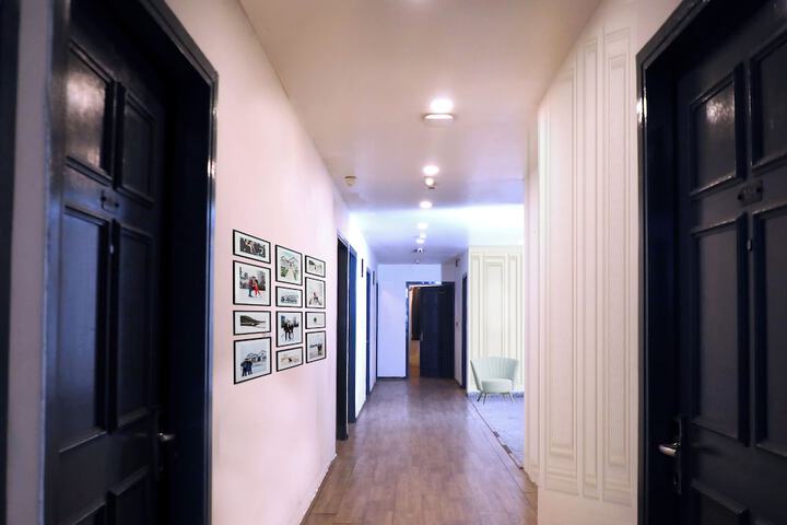 Room 11 of 22