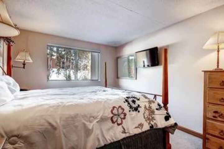 Room 20 of 97