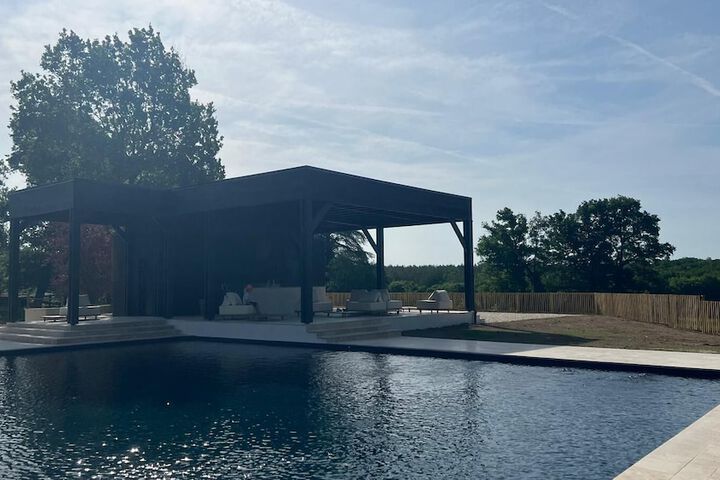 Pool 131 of 224