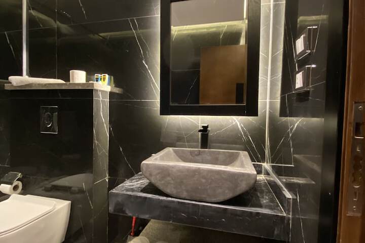 Room 90 of 114