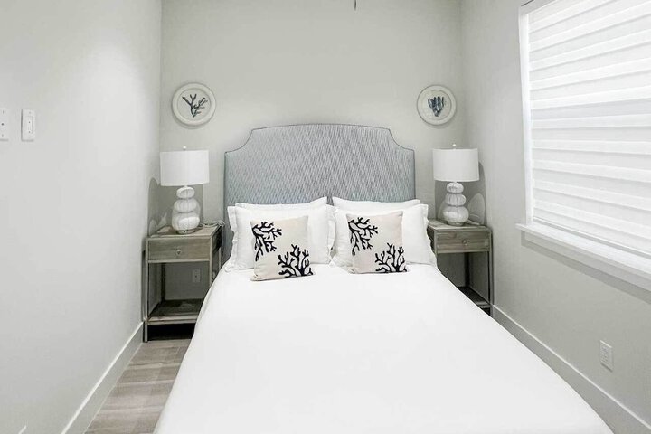 Room 135 of 172