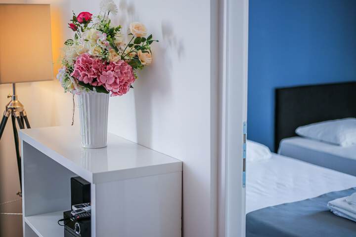 Room 22 of 79