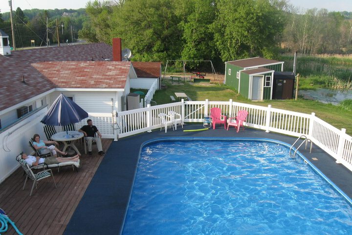 Pool Hotel