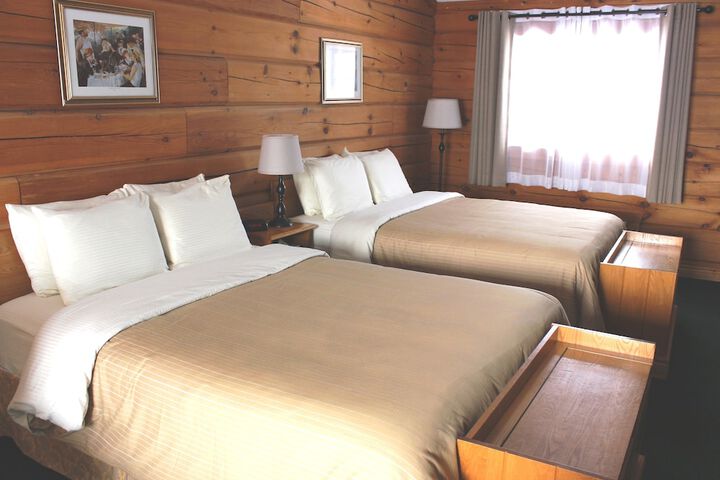 Room 6 of 42