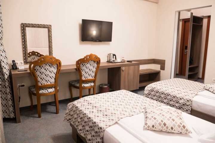 Room 19 of 41