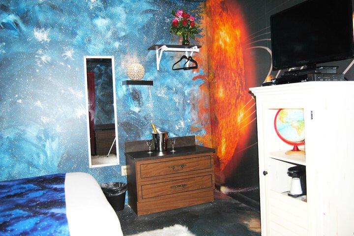 Room 22 of 51