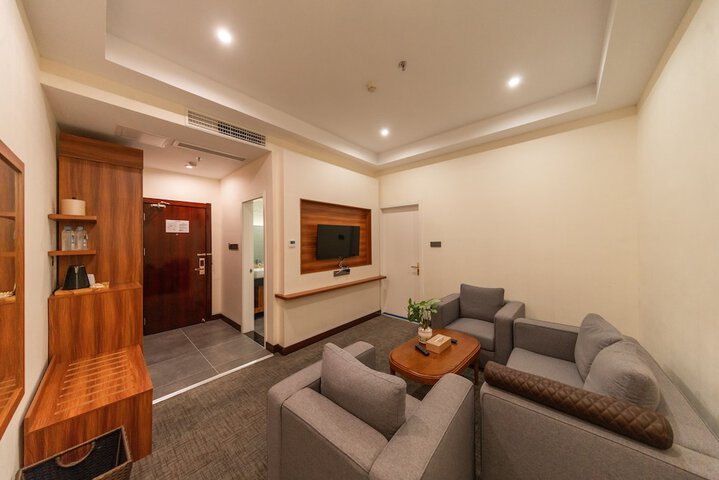 Room 31 of 48