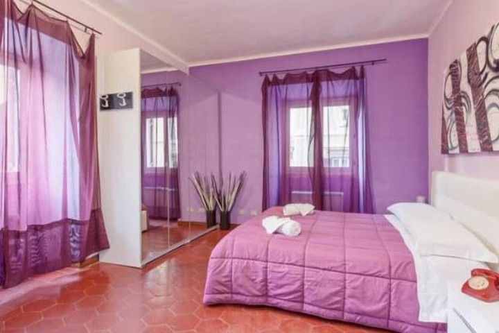 Room 28 of 53