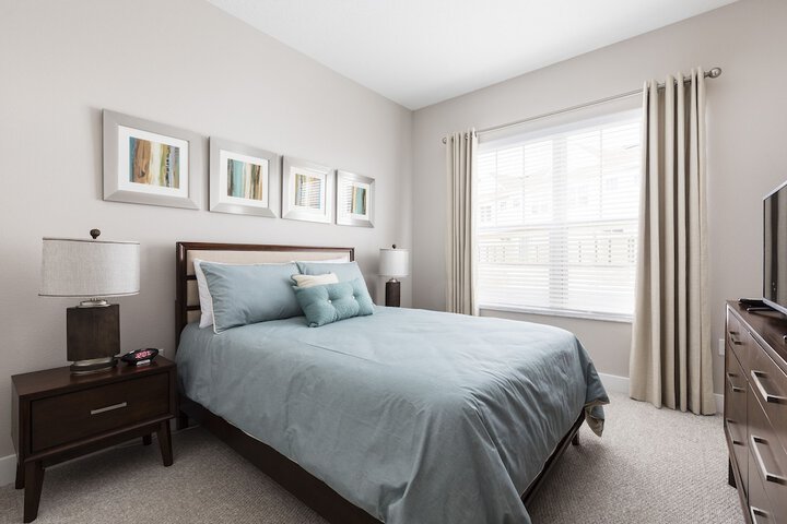 Room 215 of 426