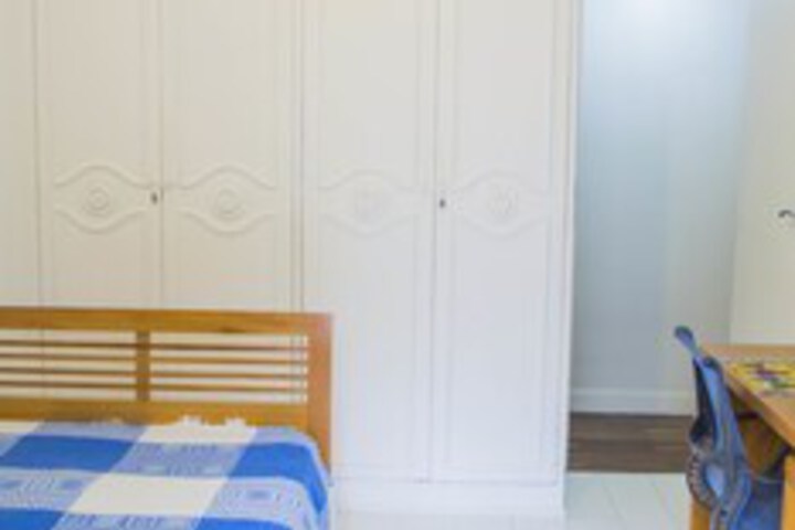Room 28 of 75