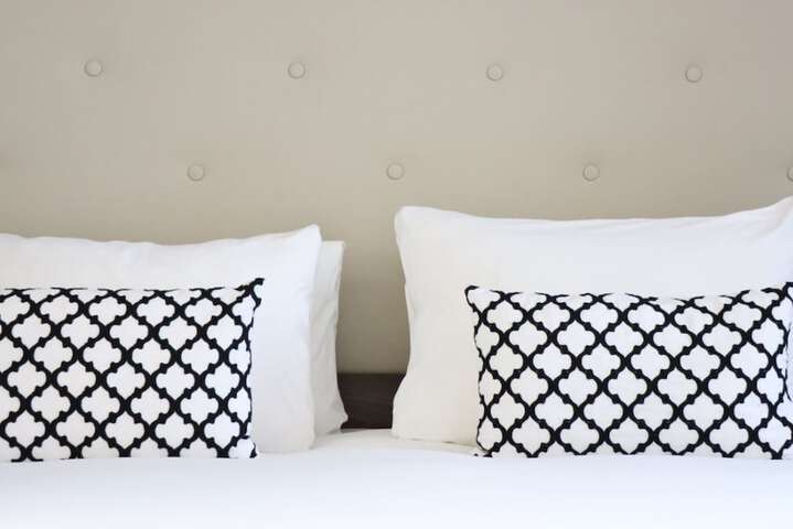 Room 51 of 149