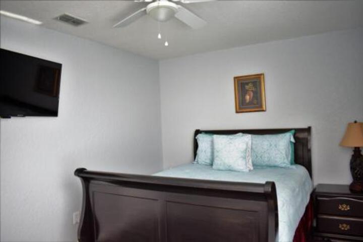Waterfall Villa Villa in Davenport, FL