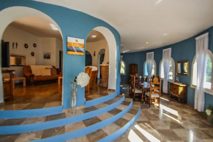 Leila - holiday home with private swimming pool in Moraira