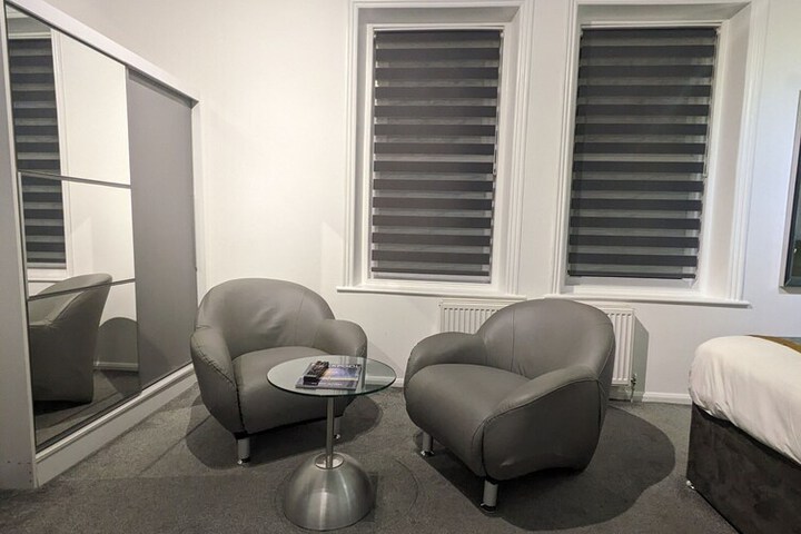 Room 17 of 86