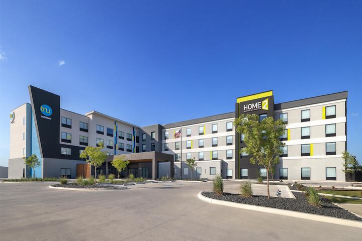 Tru by Hilton Fort Worth Lake Worth