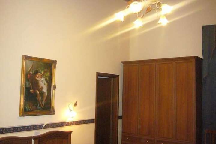 Room 15 of 35