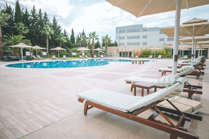 Hotel with Pool
