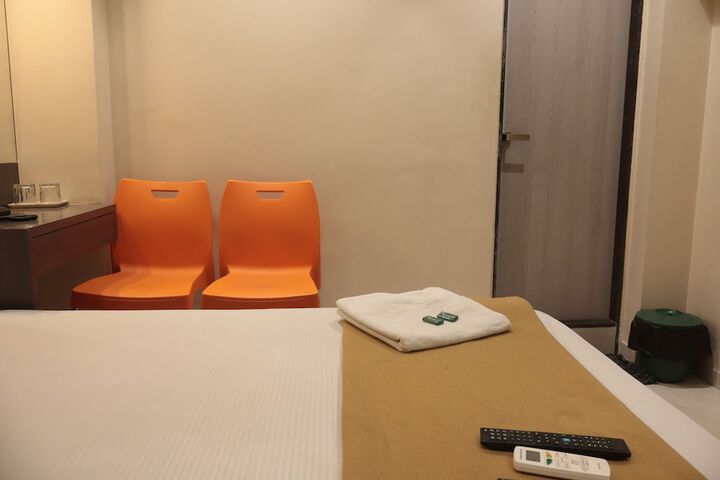 Room 21 of 49