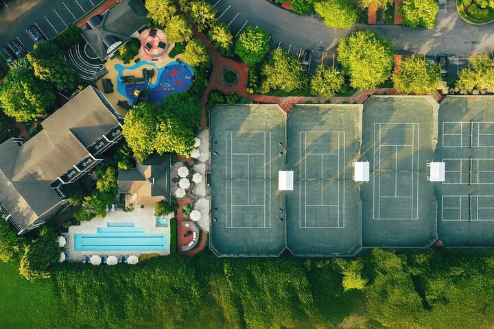 Tennis court