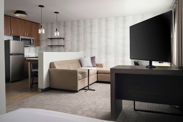 Room 15 of 41