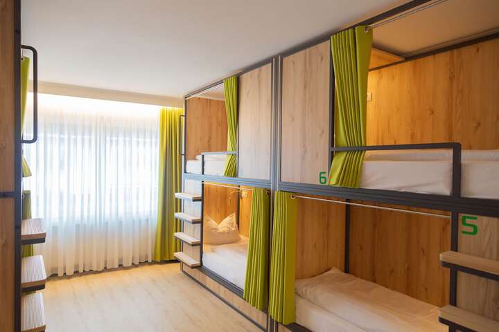 Room 20 of 63
