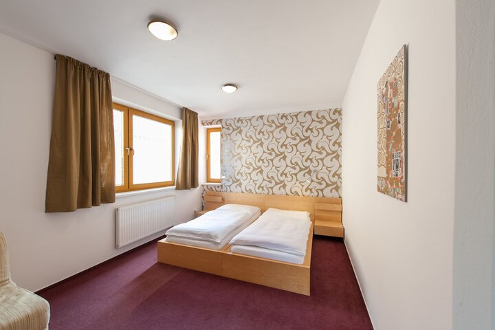 Room 21 of 140