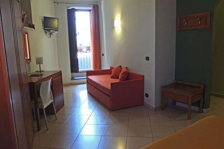 Room 12 of 45
