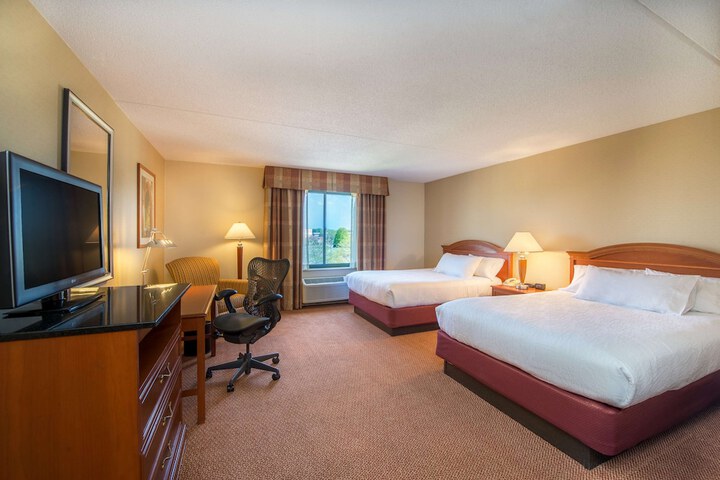 Room 11 of 34