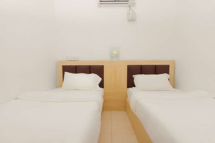 Room 19 of 19
