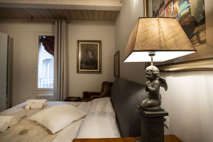 Room 27 of 53