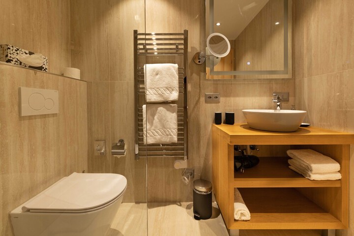 Clean Restrooms