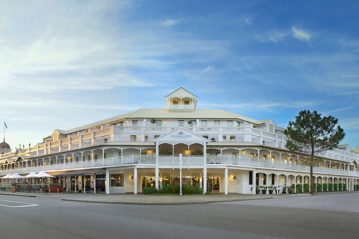 Hotel 86 of 91