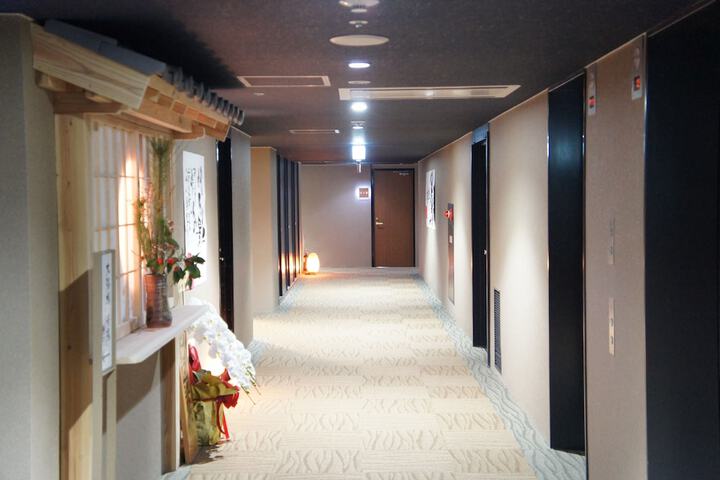 Ballroom/Hall 94 of 104