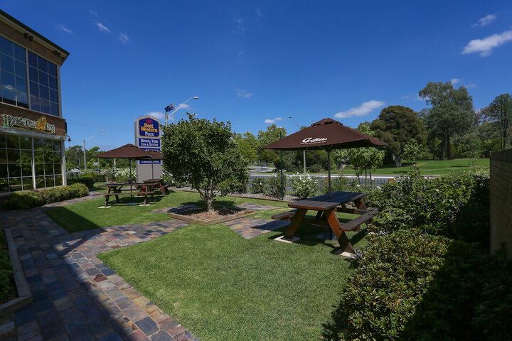 Hotel Exterior 67 of 73