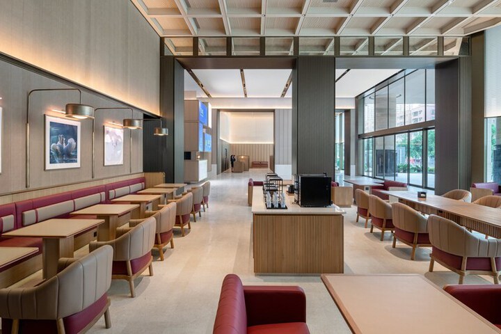 restaurant cafeteria