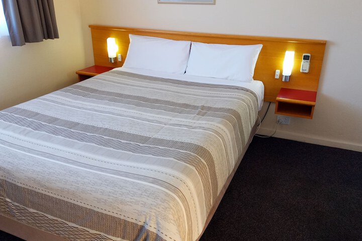 Room 20 of 64