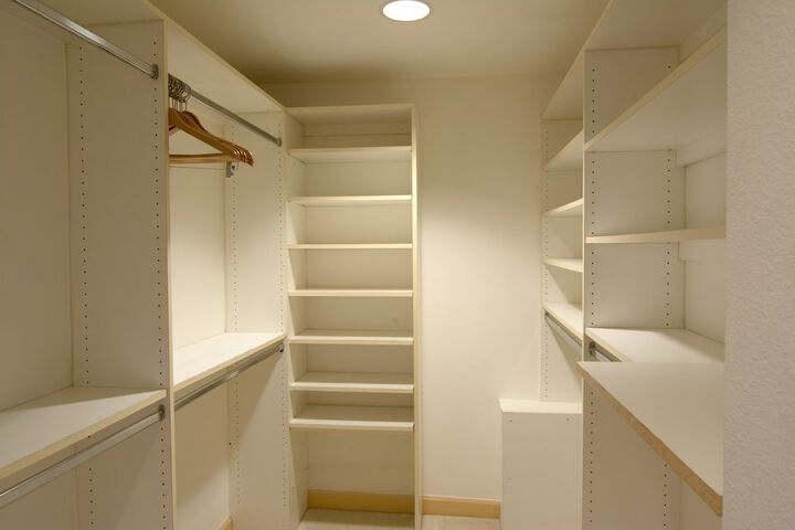Room 5 of 85
