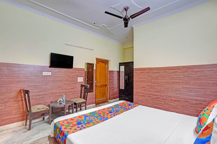 Room 17 of 26