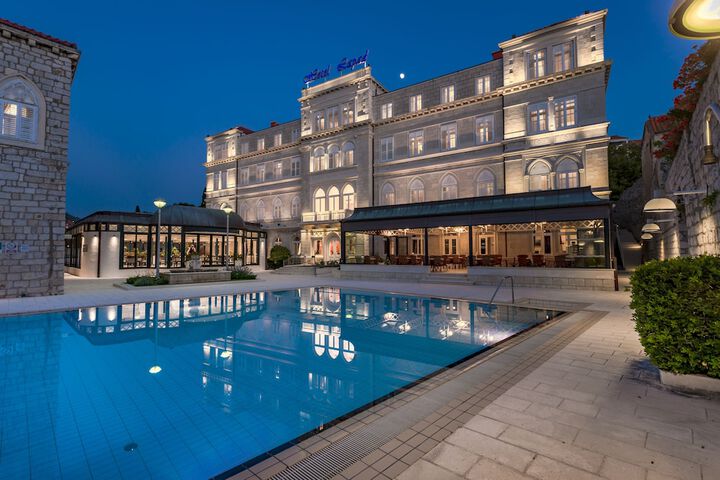 Hotel 143 of 152