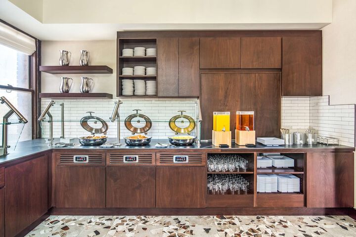 Breakfast/Coffee Service 66 of 85