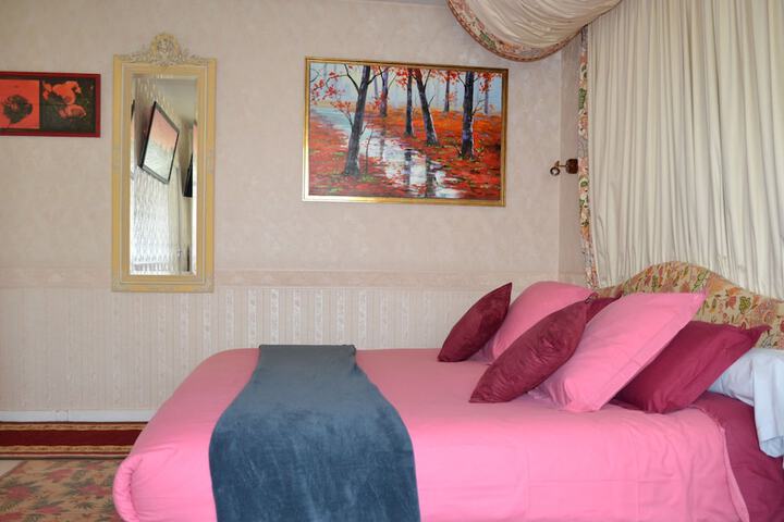 Room 25 of 58