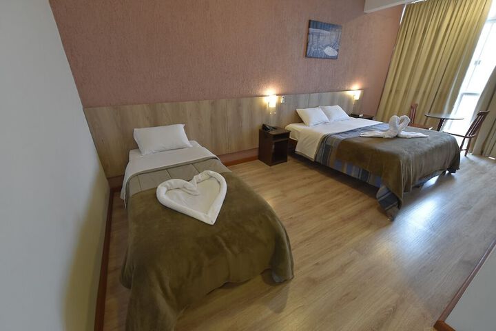Room 17 of 39