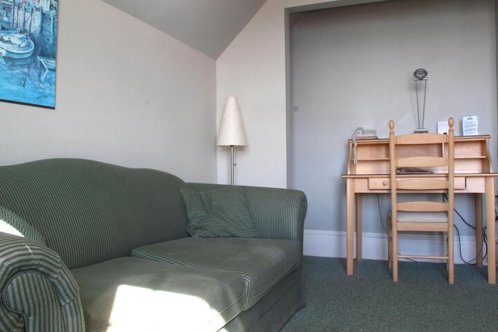 Room 21 of 48