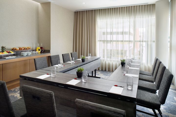 Meeting facility