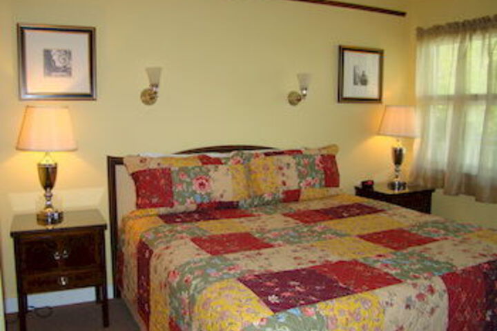 Room 16 of 19